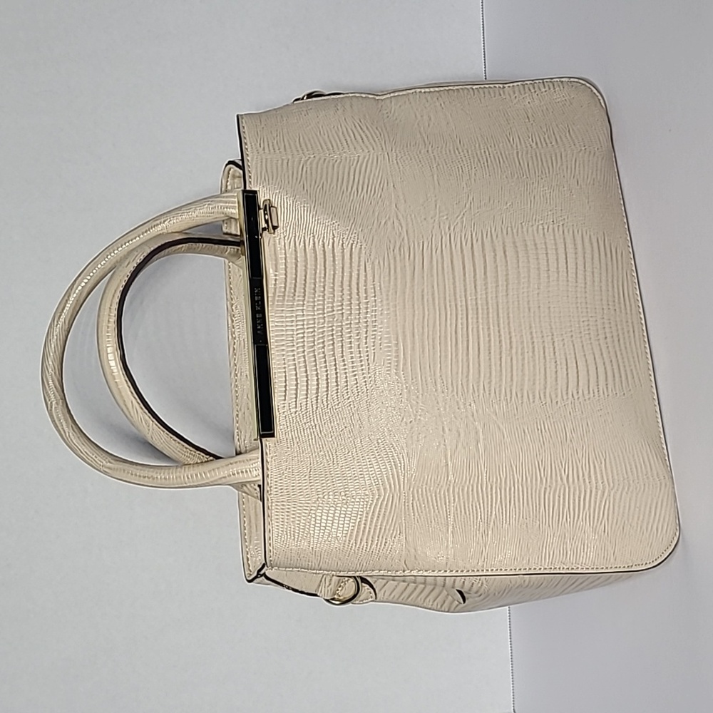 Anne Klein Handbag/Satchel Cream Alligator Embossed Pattern